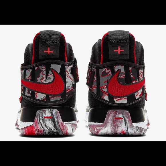 Nike Air Zoom UNVRS (CQ6422-100) NWT - Picture 6 of 15